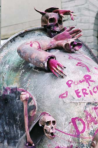 Le Sarcophage d&rsquo;Erik Dietman