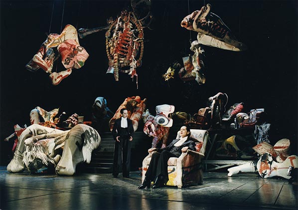 D&eacute;cors de Dado (Miodrag Djuric) pour le Llanto, de F.G. Lorca