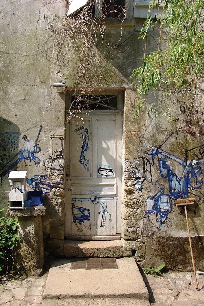 Dado : peintures murales d&rsquo;H&eacute;rouval &ndash; entr&eacute;e du 1er b&acirc;timent