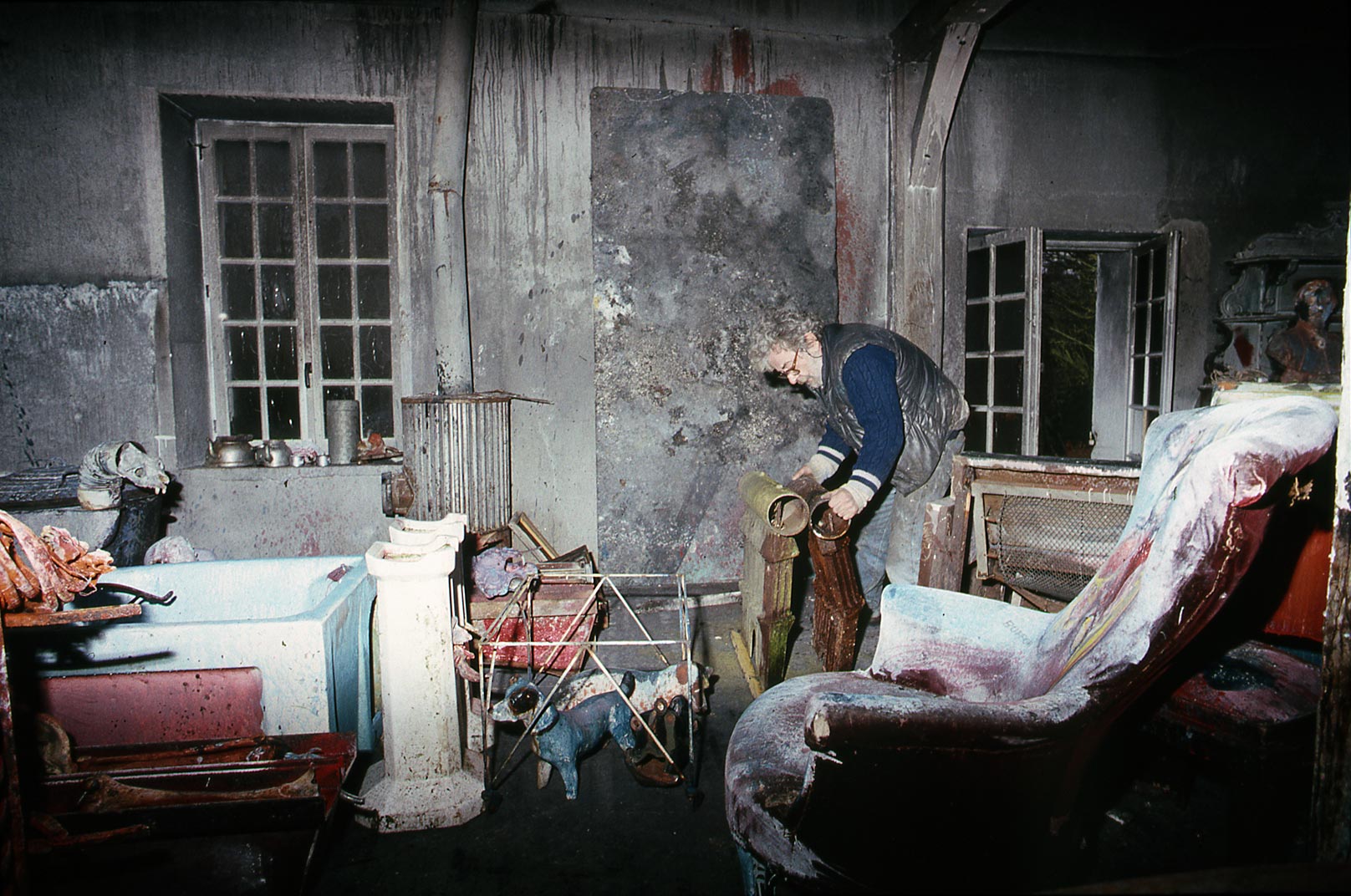 Dado at his studio after the fire in 1988