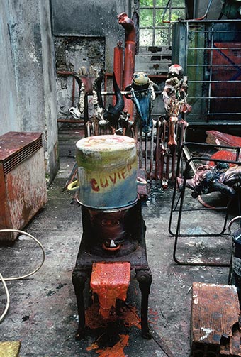 Sculptures dans l’atelier de Dado en 1989.