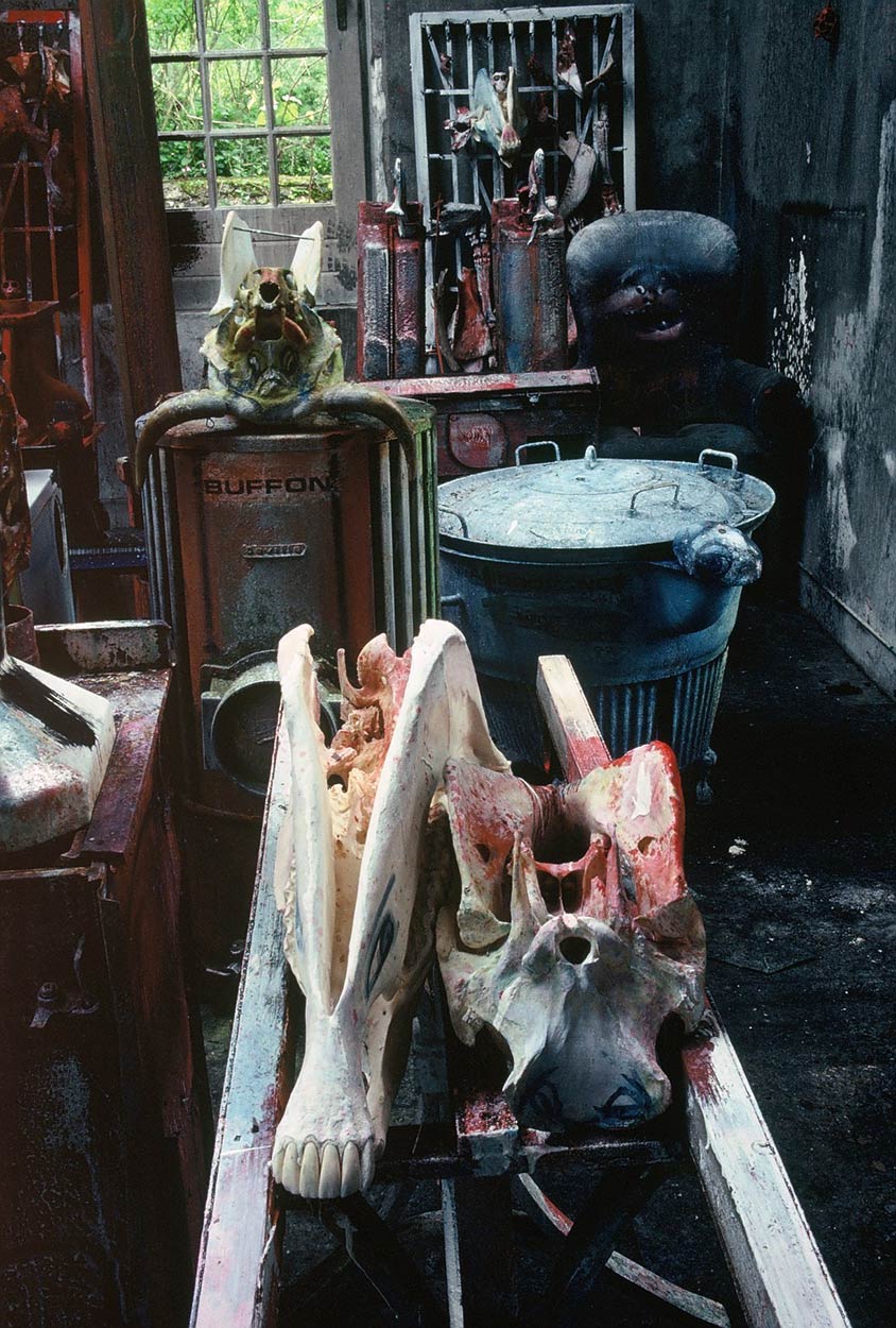 Sculptures dans l’atelier de Dado en 1989