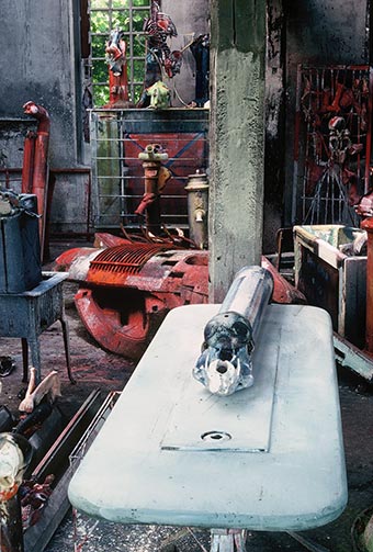 Sculptures dans l’atelier de Dado en 1989.