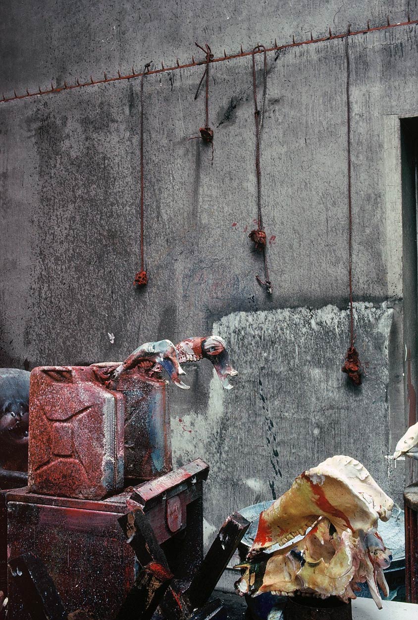 Sculptures dans l’atelier de Dado en 1989