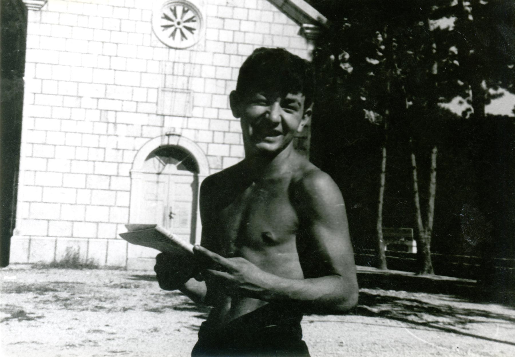 Dado &agrave; Cetinje vers 1950