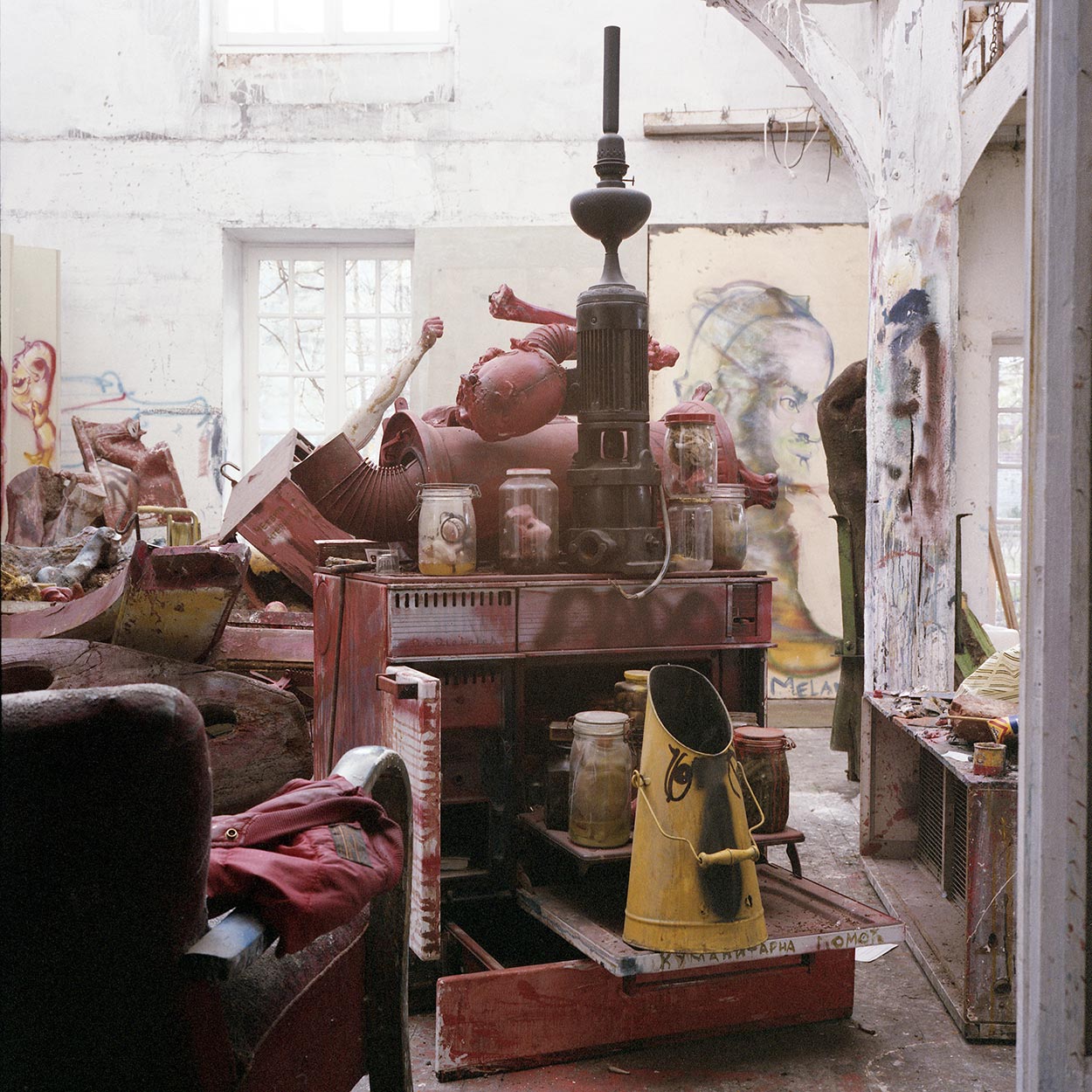 Sculptures dans l’atelier de Dado en 1996