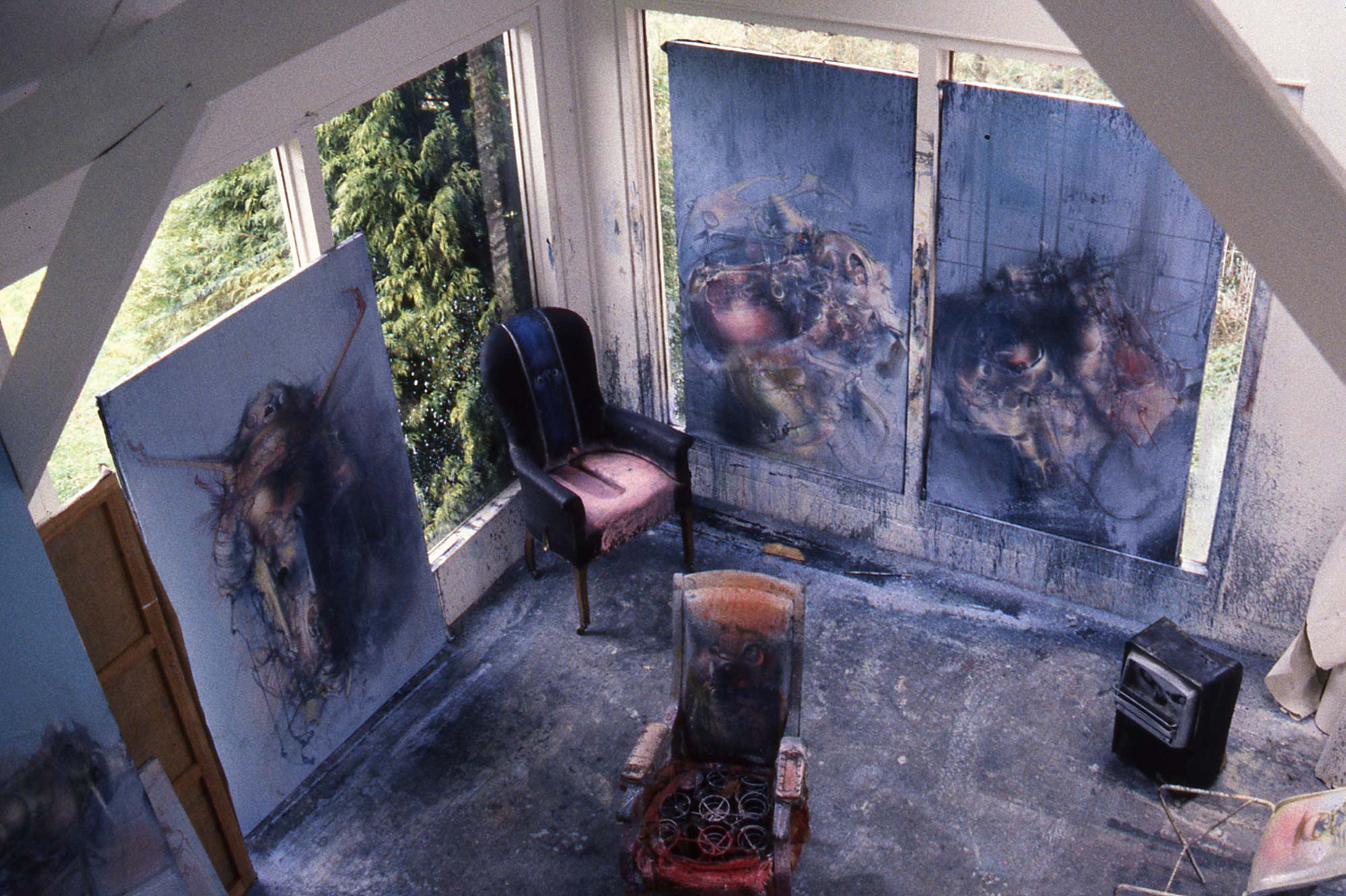 L’atelier de Dado à Hérouval en 1986