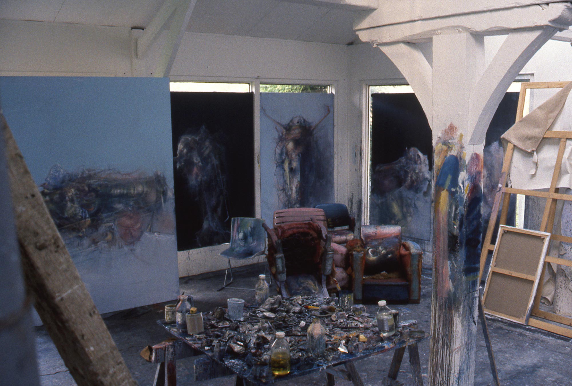 L’atelier de Dado à Hérouval en 1986