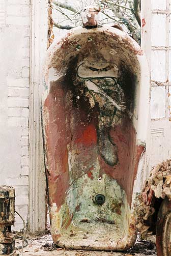 The Sarcophagus of Erik Dietman