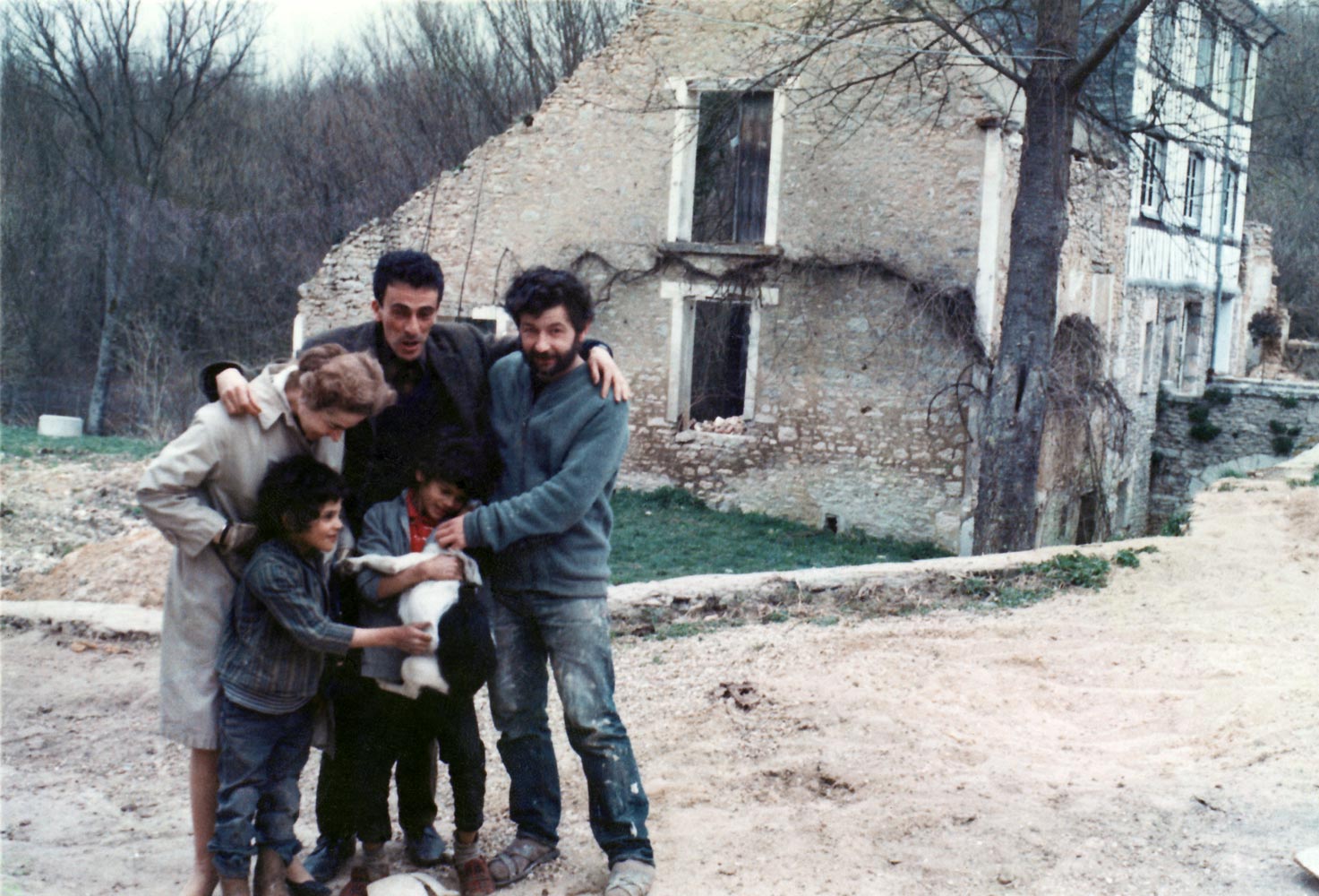 Germaine de Liencourt, Kateb Yacine, Dado, Domingo et Yasfaro