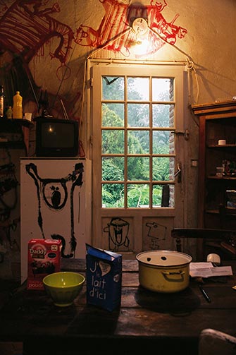 East wall in the kitchen at Hérouval