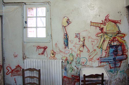 West wall in the kitchen at Hérouval