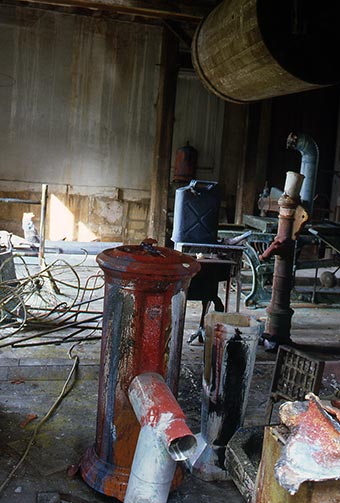 Sculptures dans l’atelier de Dado en 1989